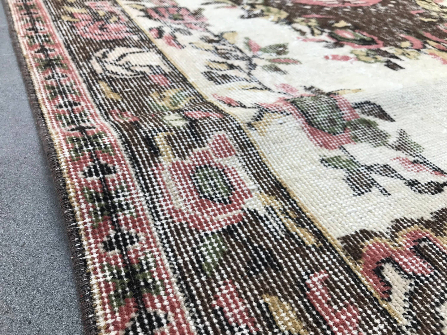3,9x7 ft Turkish Vintage Rug, Area Rug, Brown Beige Bordered Wool Rug